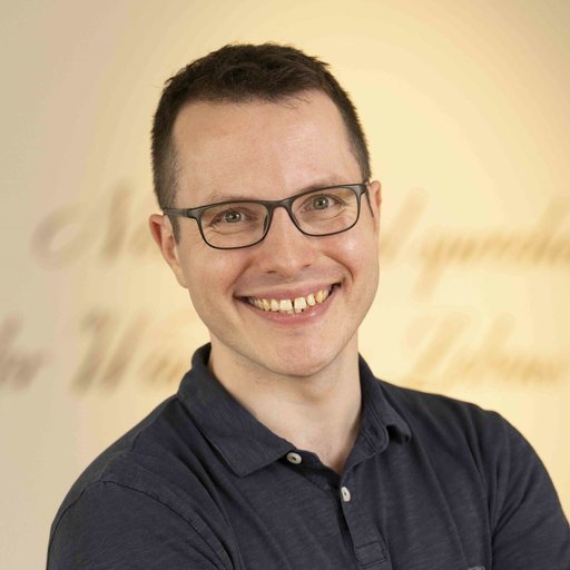 Porträt von Tom Schröpfer